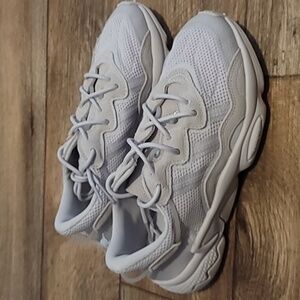 Adidas Originals Ozweego Womans Size 8.5